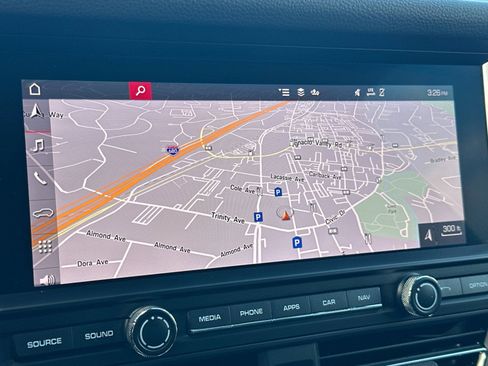 Used 2021 Porsche Macan image 19