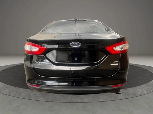 Used 2016 Ford Fusion SE w/ Equipment Group 202A FWD image 6