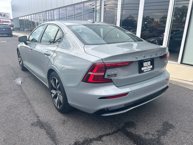 Certified 2024 Volvo S60 B5 Plus w/ Climate Package AWD/4WD image 3
