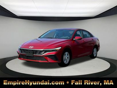 New 2025 Hyundai Elantra SE