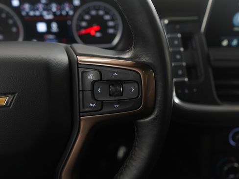 Used 2021 Chevrolet Suburban High Country w/ Premium Package image 28