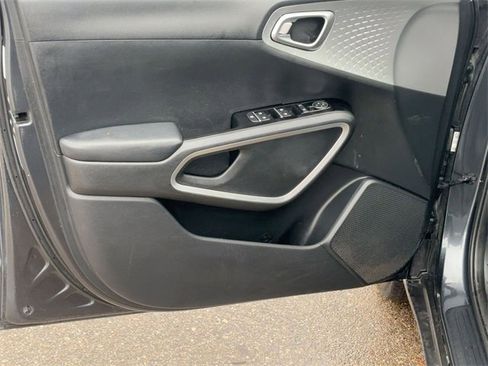 Used 2024 Kia Soul LX w/ Option Group 015 image 14