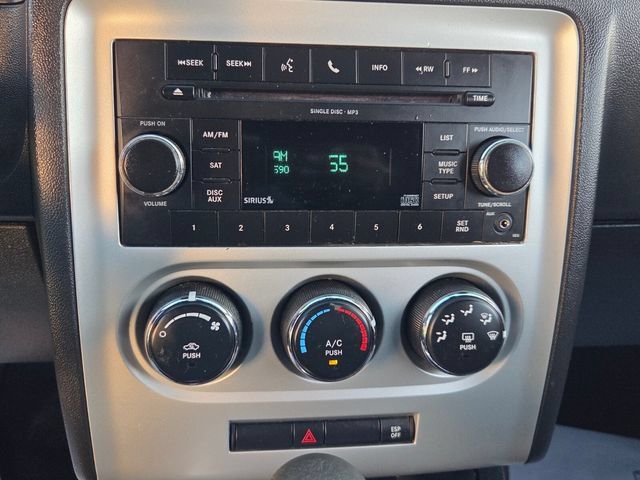 Used 2010 Dodge Challenger SE RWD image 23