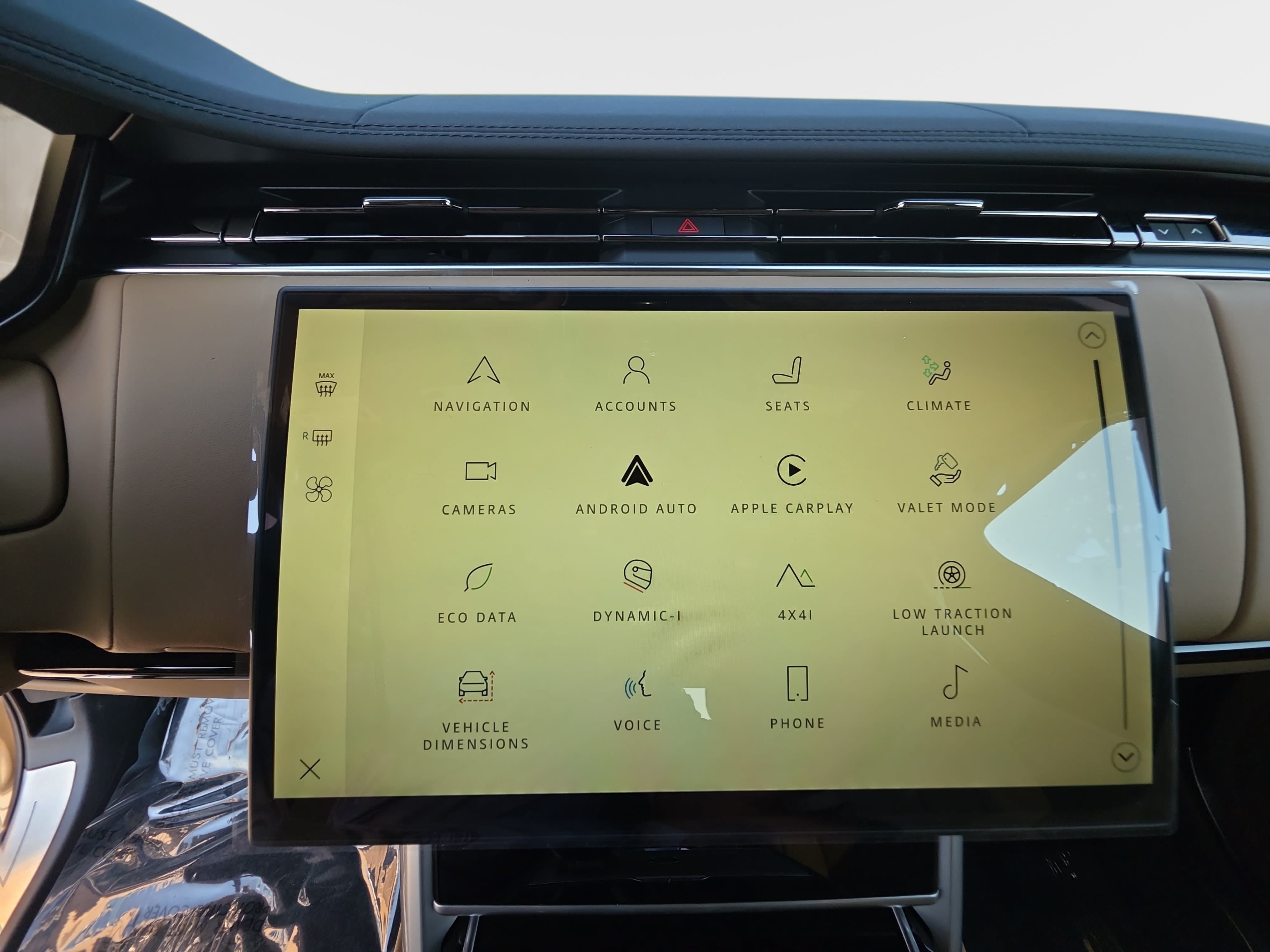New 2026 Land Rover Range Rover SE AWD/4WD image 23
