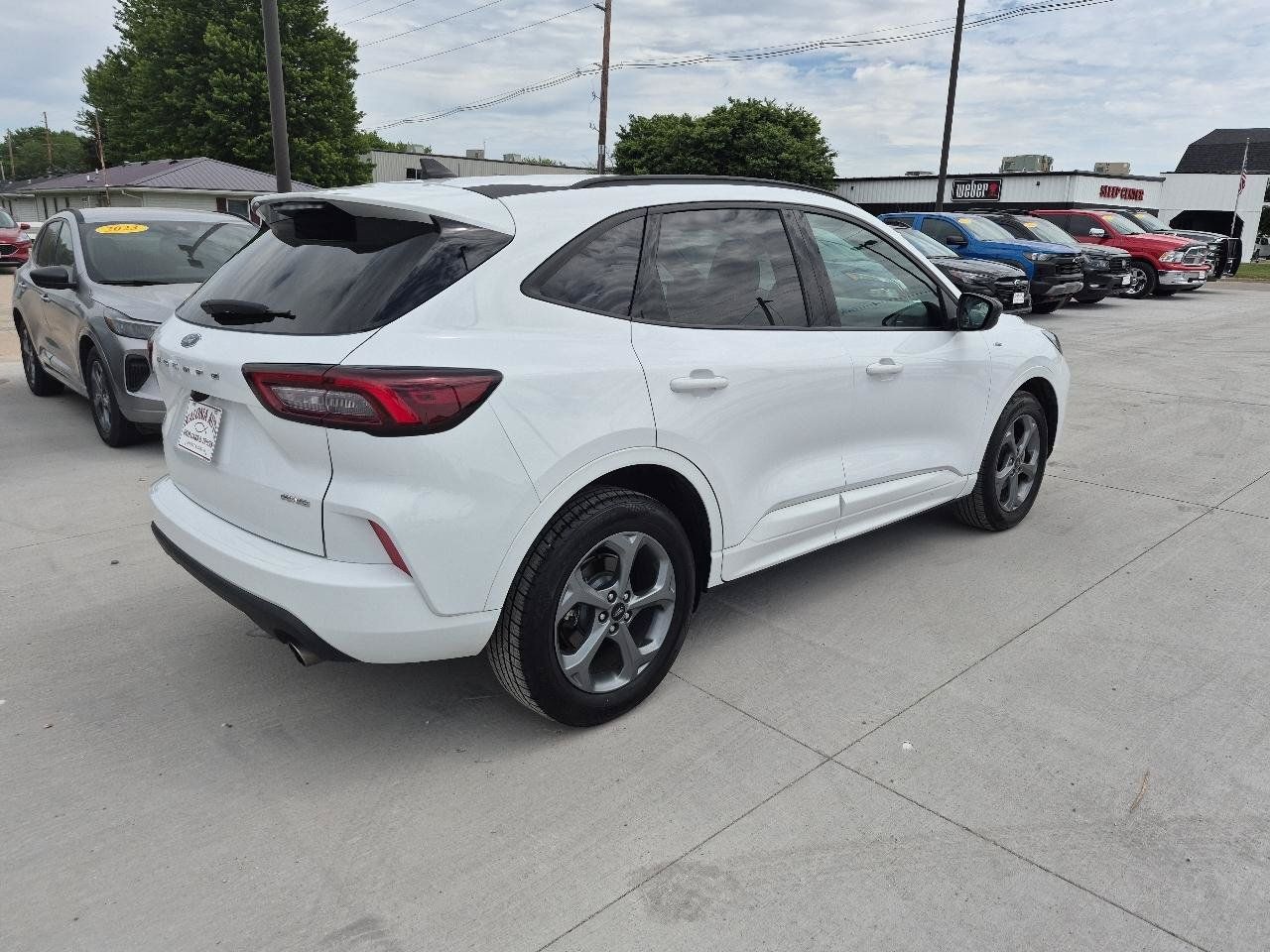 Used 2023 Ford Escape ST-Line AWD/4WD image 6