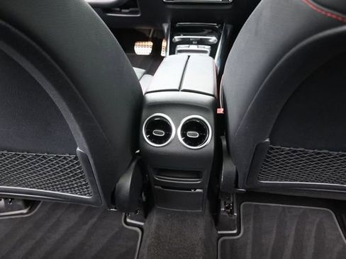 Used 2024 Mercedes-Benz GLB 250 image 27