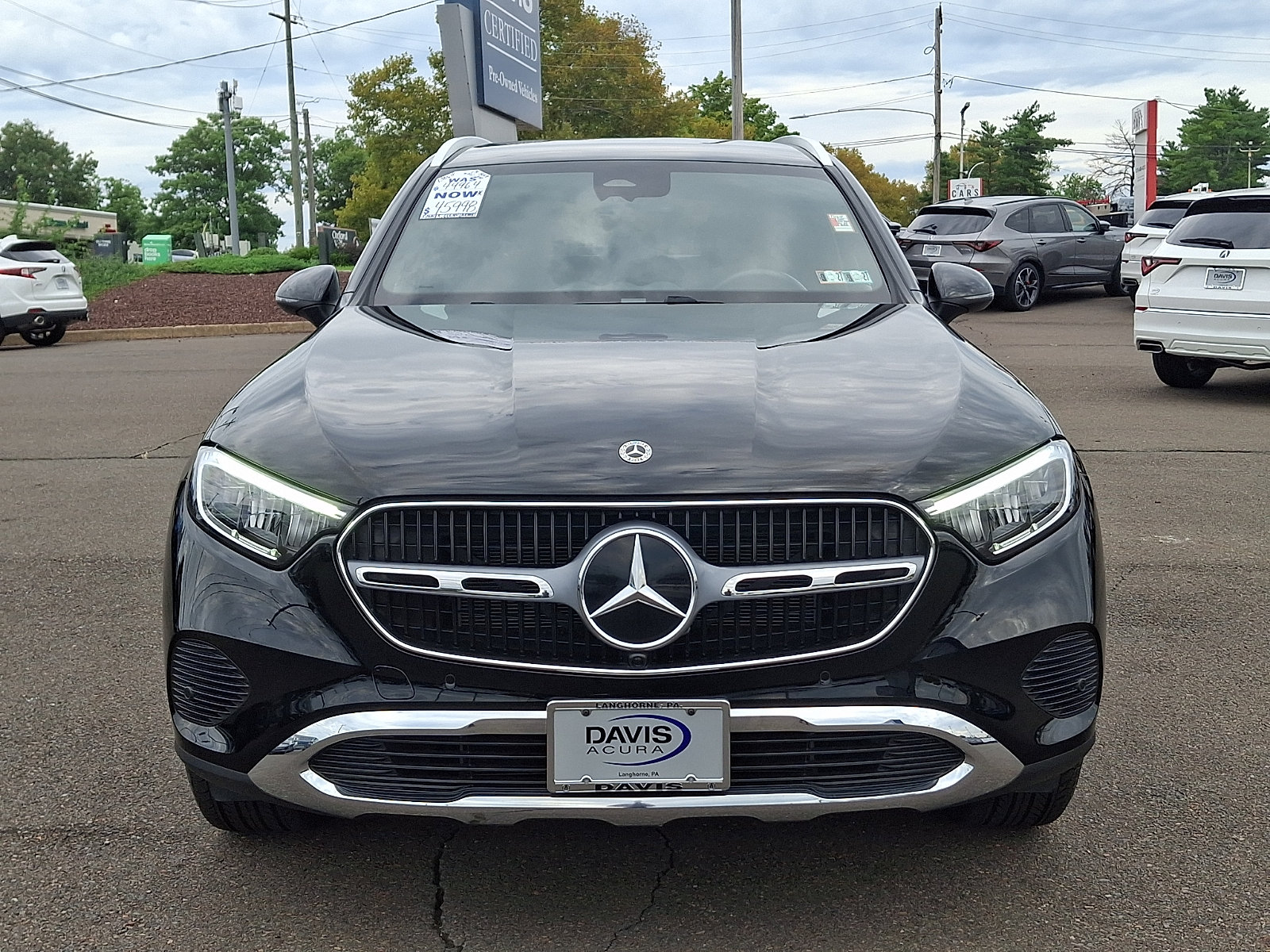 Used 2025 Mercedes-Benz GLC 300 image 2