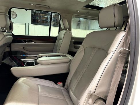 Used 2023 Jeep Grand Wagoneer Series II w/ Convenience Group III image 21