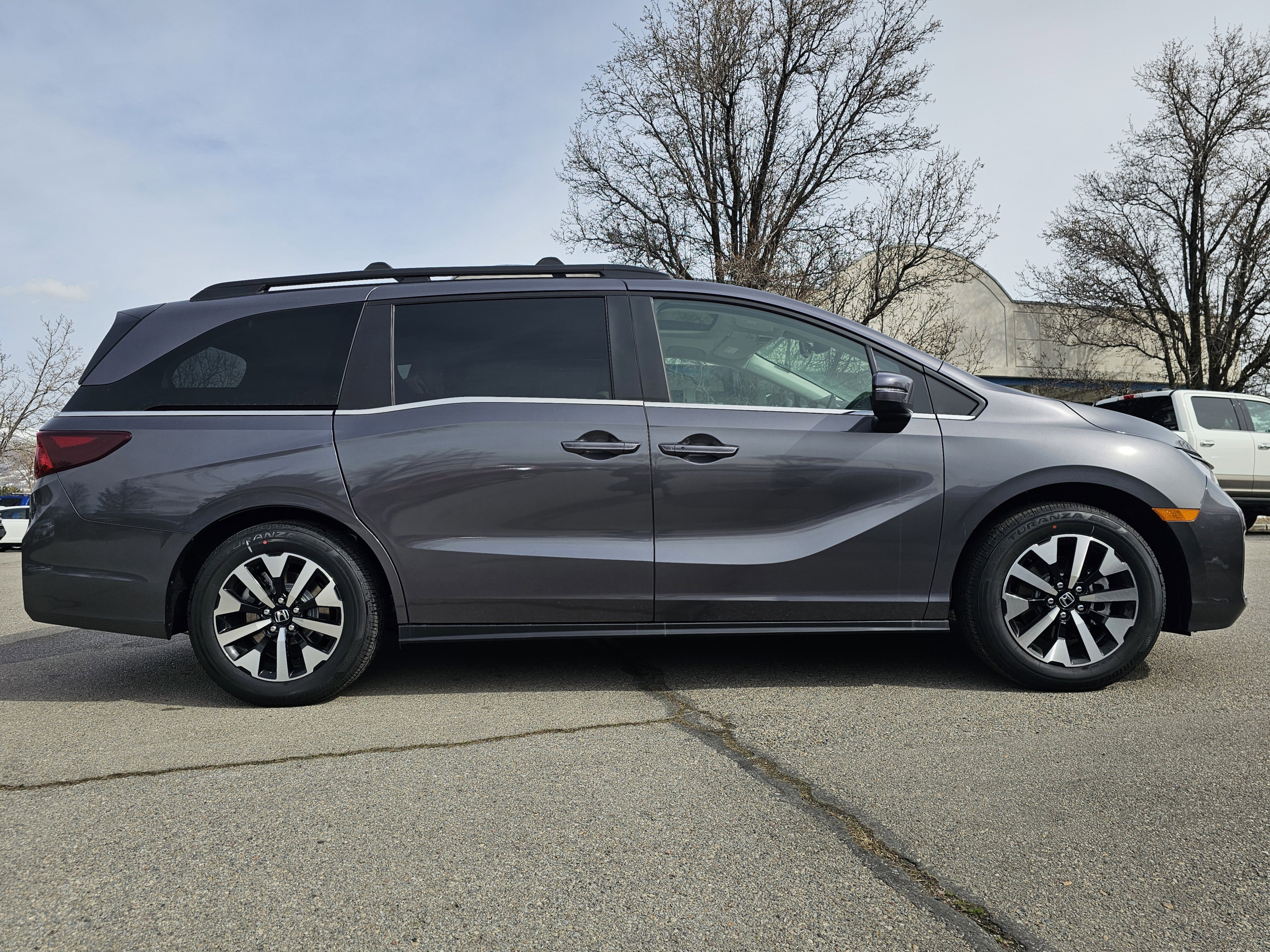 New 2026 Honda Odyssey EX-L image 10