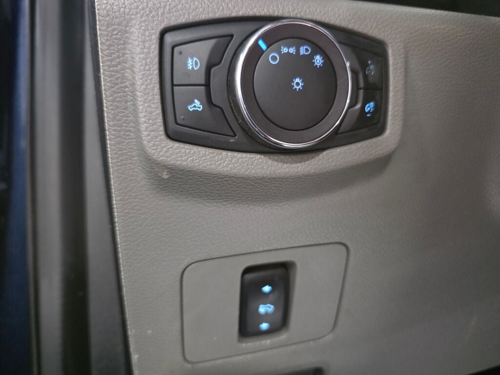 Used 2019 Ford F250 XLT w/ XLT Premium Package AWD/4WD image 14
