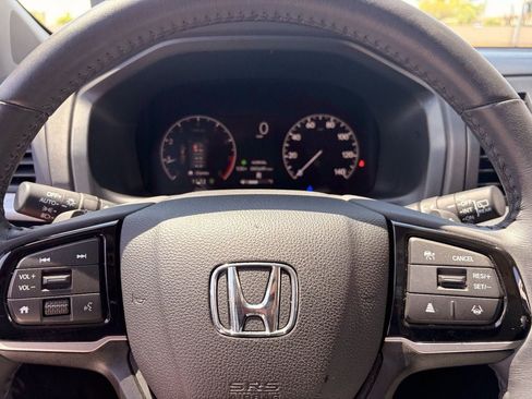 Used 2025 Honda Odyssey EX-L image 29