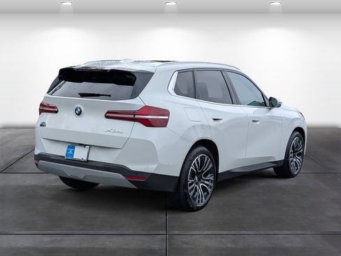 Used 2025 BMW X3 xDrive30i w/ Premium Package AWD/4WD image 3