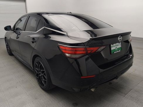 Used 2023 Nissan Sentra SR w/ Midnight Edition Package FWD image 5