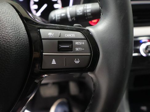 Used 2025 Honda Pilot EX-L image 37
