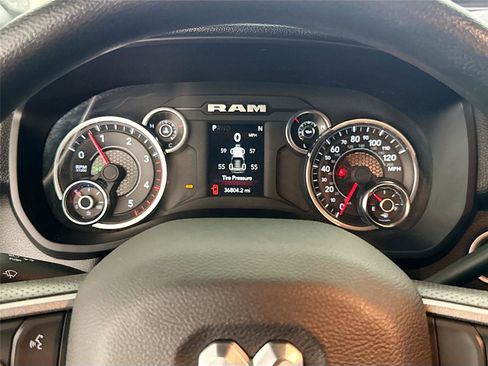 Used 2024 RAM 2500 Tradesman w/ Chrome Appearance Group image 4