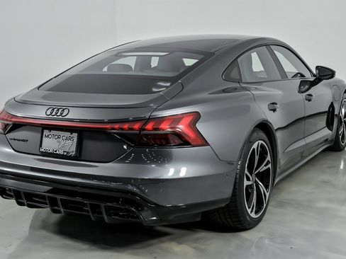 Used 2022 Audi e-tron GT Prestige w/ Prestige Package image 12