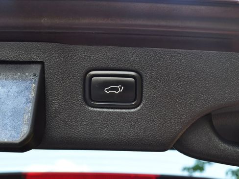 Used 2017 Kia Sorento SX image 29