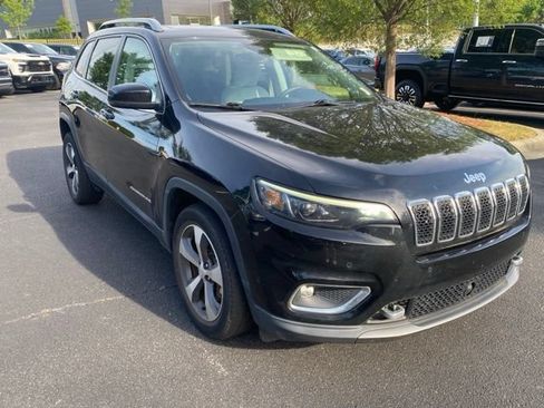Used 2021 Jeep Cherokee Limited w/ Elite Package FWD image 7