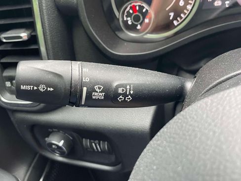 Used 2022 RAM 1500 Laramie AWD/4WD image 24
