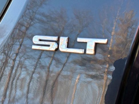 Used 2018 GMC Acadia SLT w/ LPO, Protection Package image 12