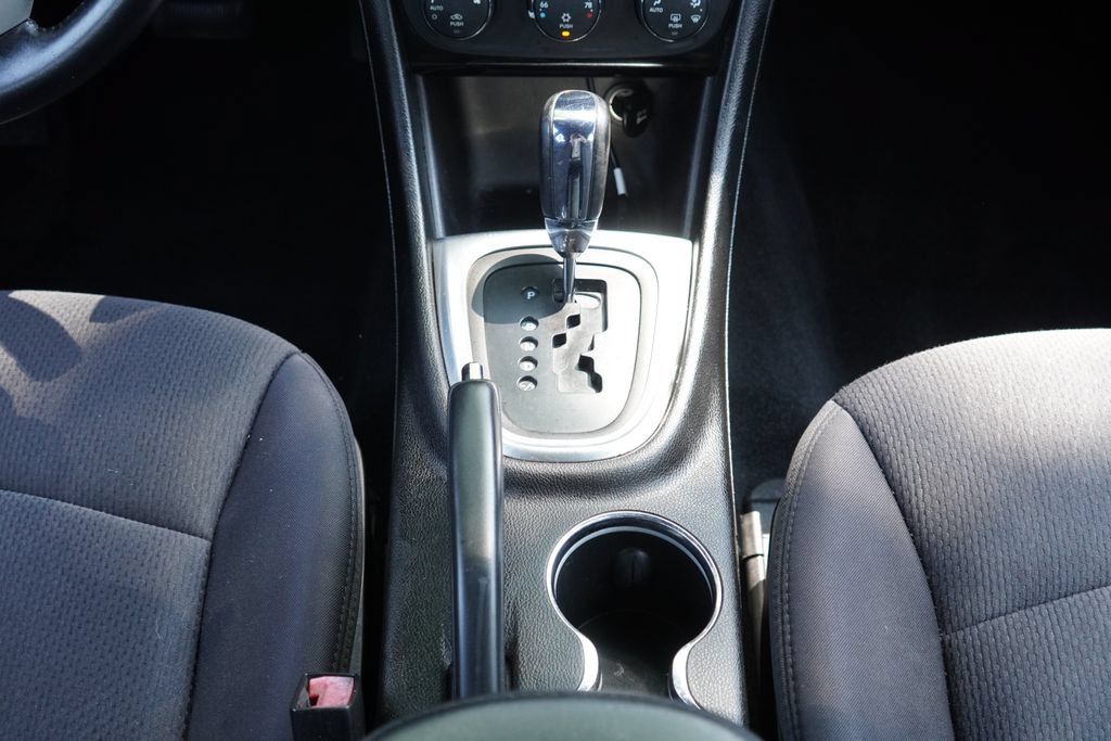 Used 2013 Chrysler 200 Touring FWD image 19