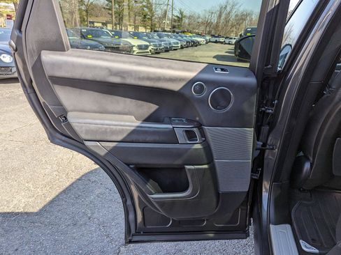 Used 2019 Land Rover Range Rover Sport Supercharged image 38