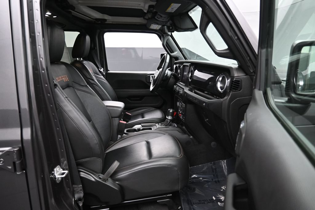 Used 2021 Jeep Wrangler Unlimited Rubicon w/ Dual Top Group AWD/4WD image 32