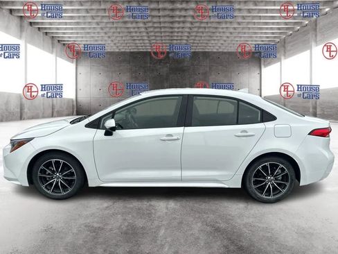 Used 2022 Toyota Corolla LE FWD image 8