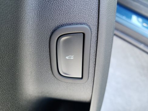 New 2026 Chevrolet Traverse LT w/ Sun and Wheel Package image 13