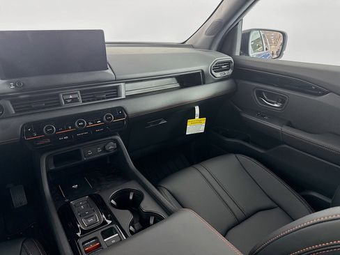 New 2026 Honda Pilot TrailSport image 24