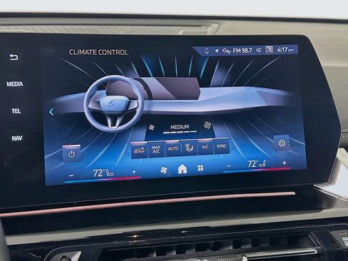 Used 2025 BMW X1 xDrive28i image 23