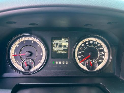Used 2017 RAM 1500 Express AWD/4WD image 7