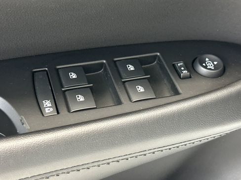 Used 2017 Cadillac ATS V w/ Carbon Fiber Package RWD image 13