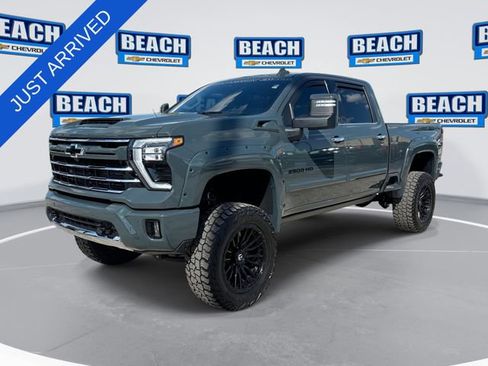 Used 2025 Chevrolet Silverado 2500 LTZ w/ LTZ Premium Package AWD/4WD image 1