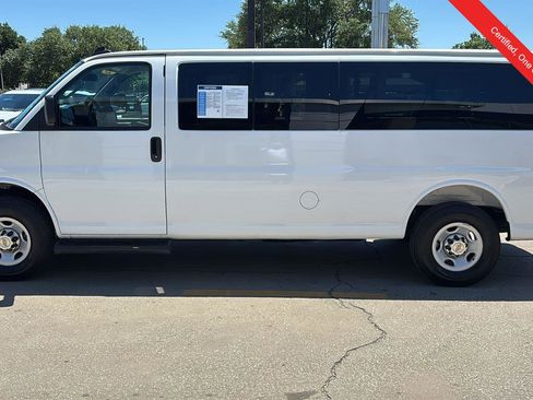 Certified 2025 Chevrolet Express 3500 LT w/ LT Preferred Equipment Group RWD image 4