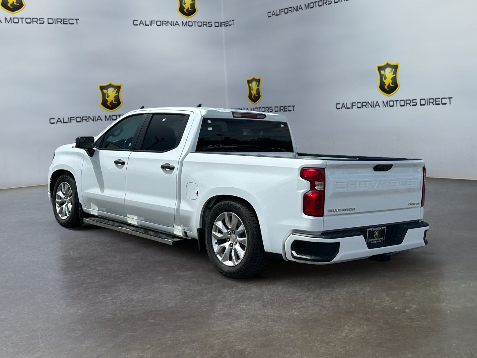 Used 2025 Chevrolet Silverado 1500 Custom RWD image 3