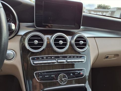 Used 2018 Mercedes-Benz C 300 Sedan image 16