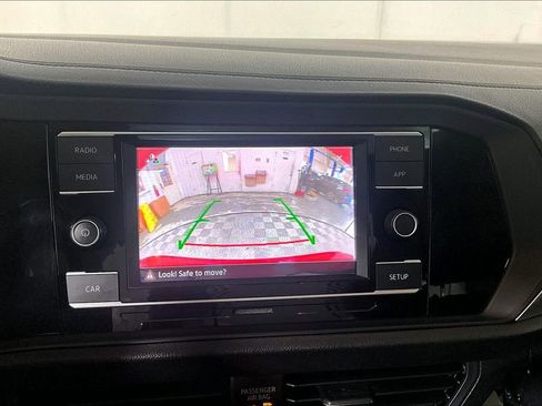 Used 2019 Volkswagen Jetta SE image 20