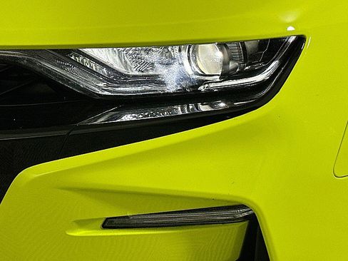 Used 2021 Chevrolet Camaro SS image 32