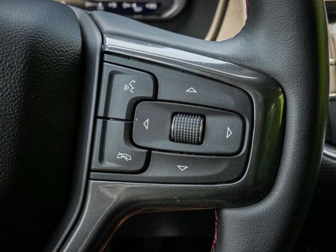 Used 2024 Chevrolet Suburban RST RWD image 20