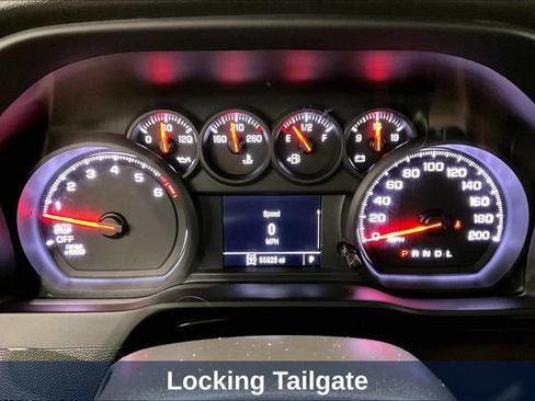 Used 2022 Chevrolet Silverado 1500 W/T w/ WT Value Package AWD/4WD image 19