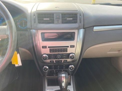 Used 2012 Ford Fusion SEL image 11