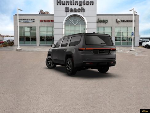 New 2026 Jeep Grand Wagoneer Limited w/ Premium Group II image 5