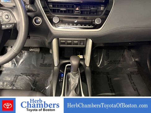 Used 2023 Toyota Corolla Cross LE w/ Moonroof Package AWD/4WD image 16