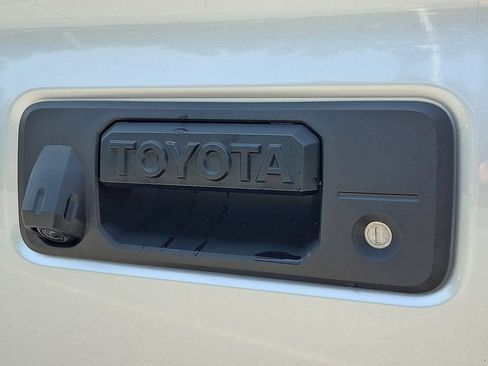 Certified 2023 Toyota Tacoma SR5 w/ Technology Package AWD/4WD image 30
