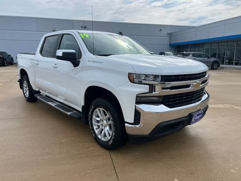 Certified 2019 Chevrolet Silverado 1500 LT w/ Convenience Package AWD/4WD image 9