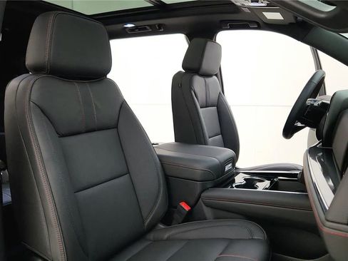 Used 2025 Chevrolet Tahoe RST w/ RST Capability Package image 44