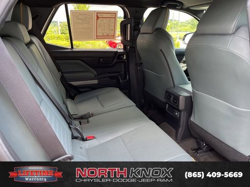 Used 2025 Toyota 4Runner Trailhunter AWD/4WD image 25
