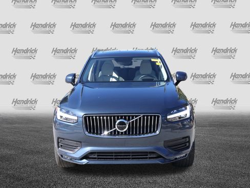 Used 2022 Volvo XC90 T6 Momentum w/ Advanced Package image 3