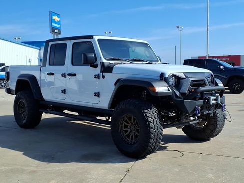 Used 2021 Jeep Gladiator Sport AWD/4WD image 3